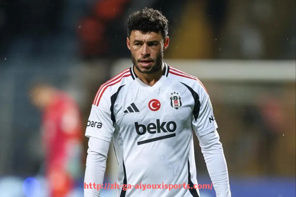 爱游戏体育官网-世俱杯年轻球员首次登场亮眼表现及成长空间评估